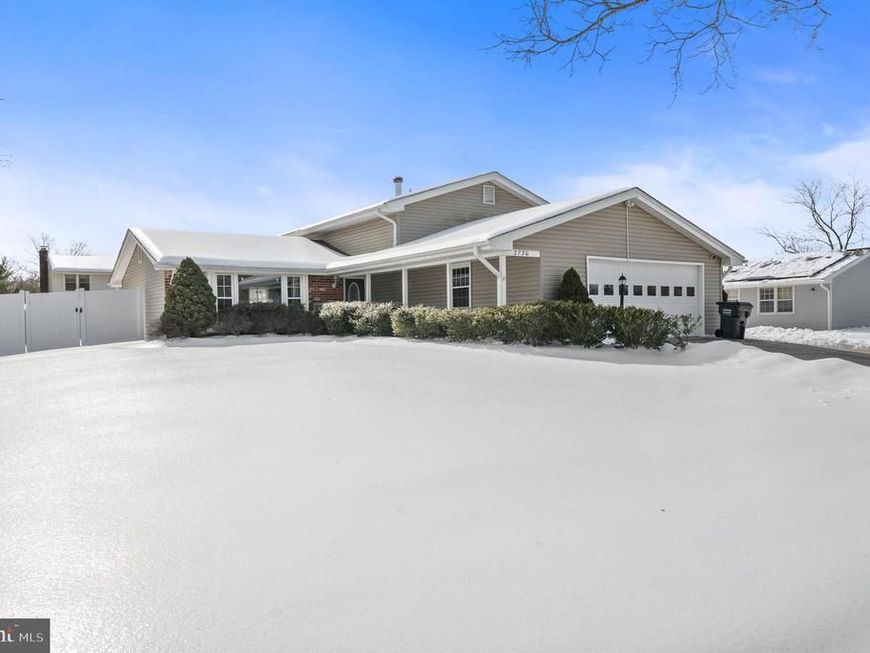 2730 Pinewood Drive, Waldorf, MD 20601 Main Photo