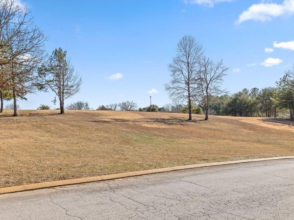 7034 River Run Drive, Chattanooga, TN 37416