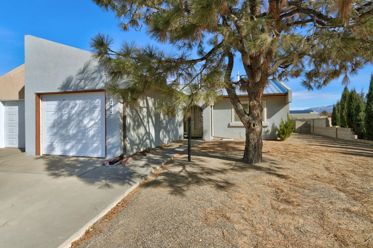 780 Stallion Road Se, Rio Rancho, NM 87124 Main Photo