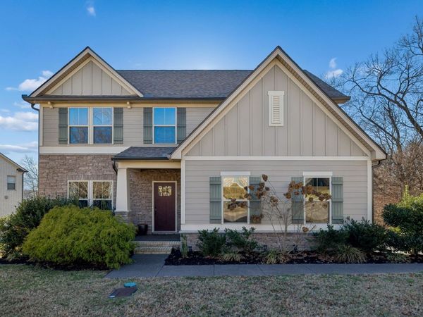 6820 Falls Ridge Ln, College Grove, TN 37046