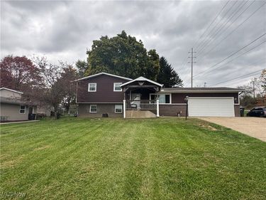 8069 Orchardway Street NW, North Canton, OH 44720