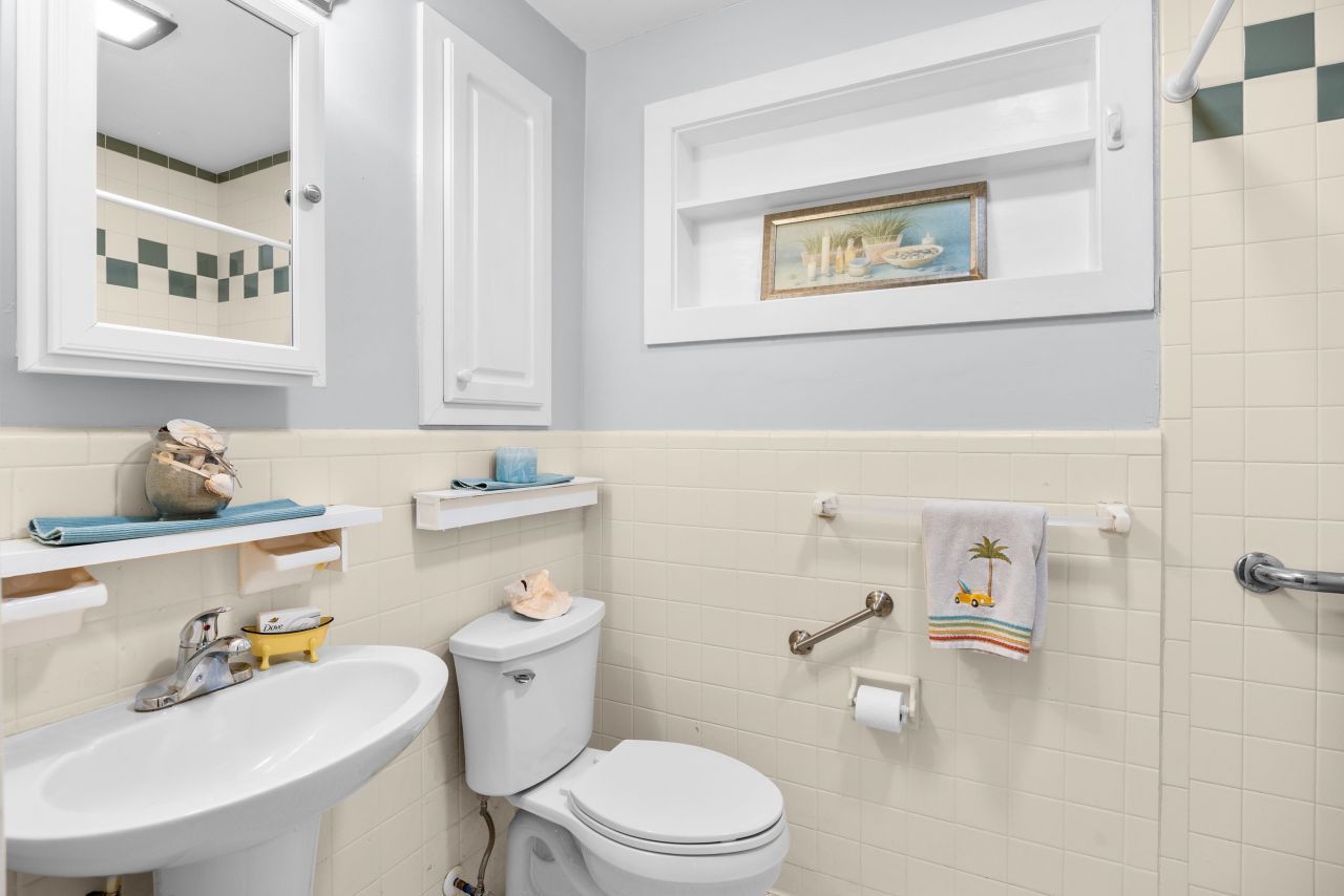 3676 Spruce Dr. Photo 15