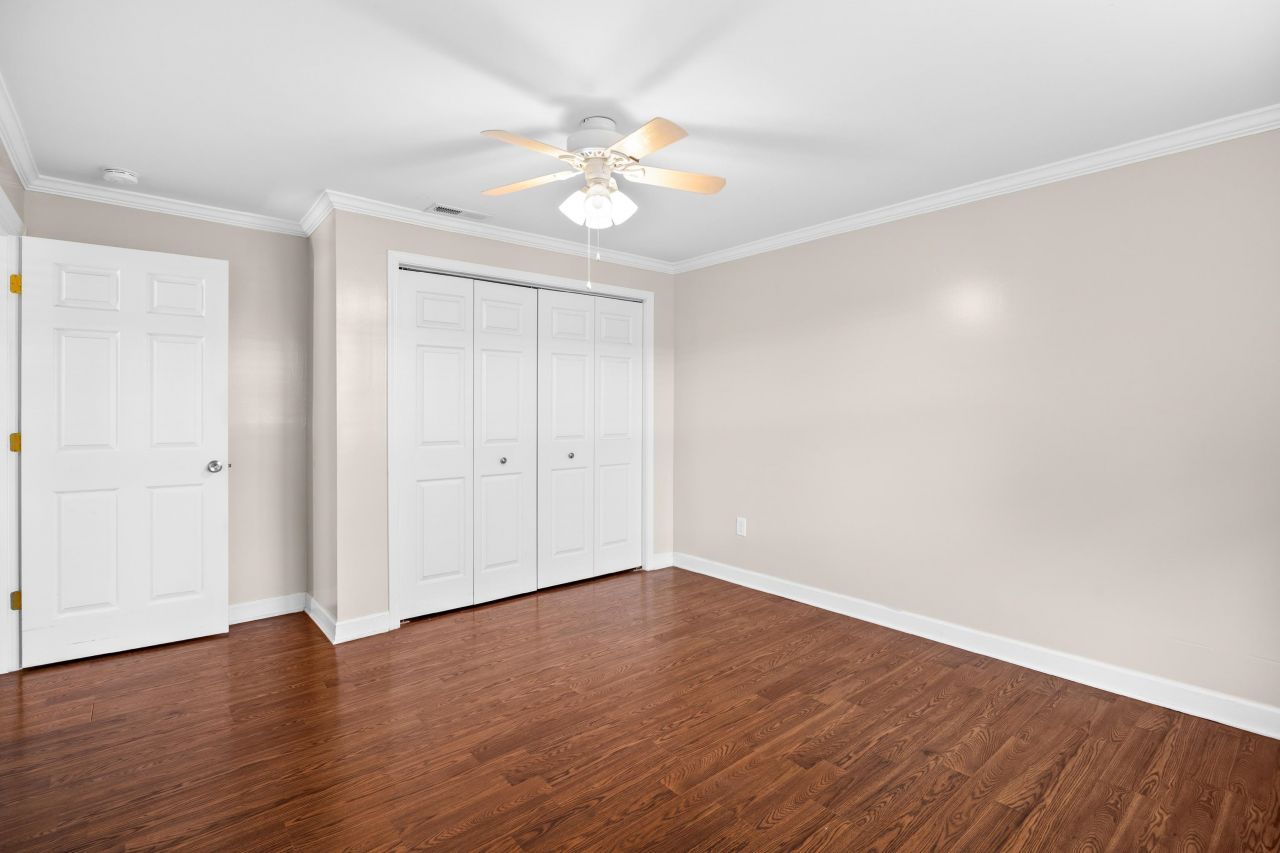 3676 Spruce Dr. Photo 21