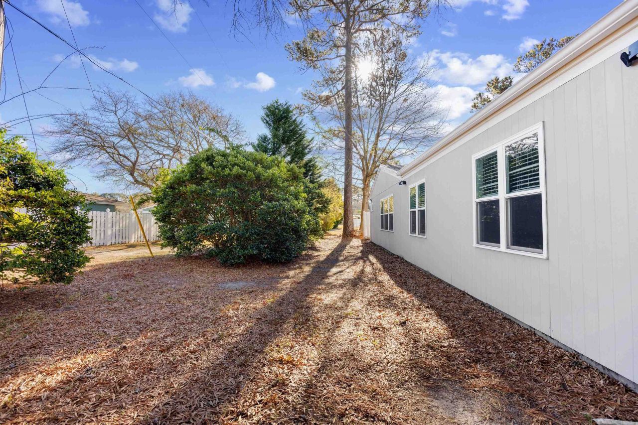 3676 Spruce Dr. Photo 29