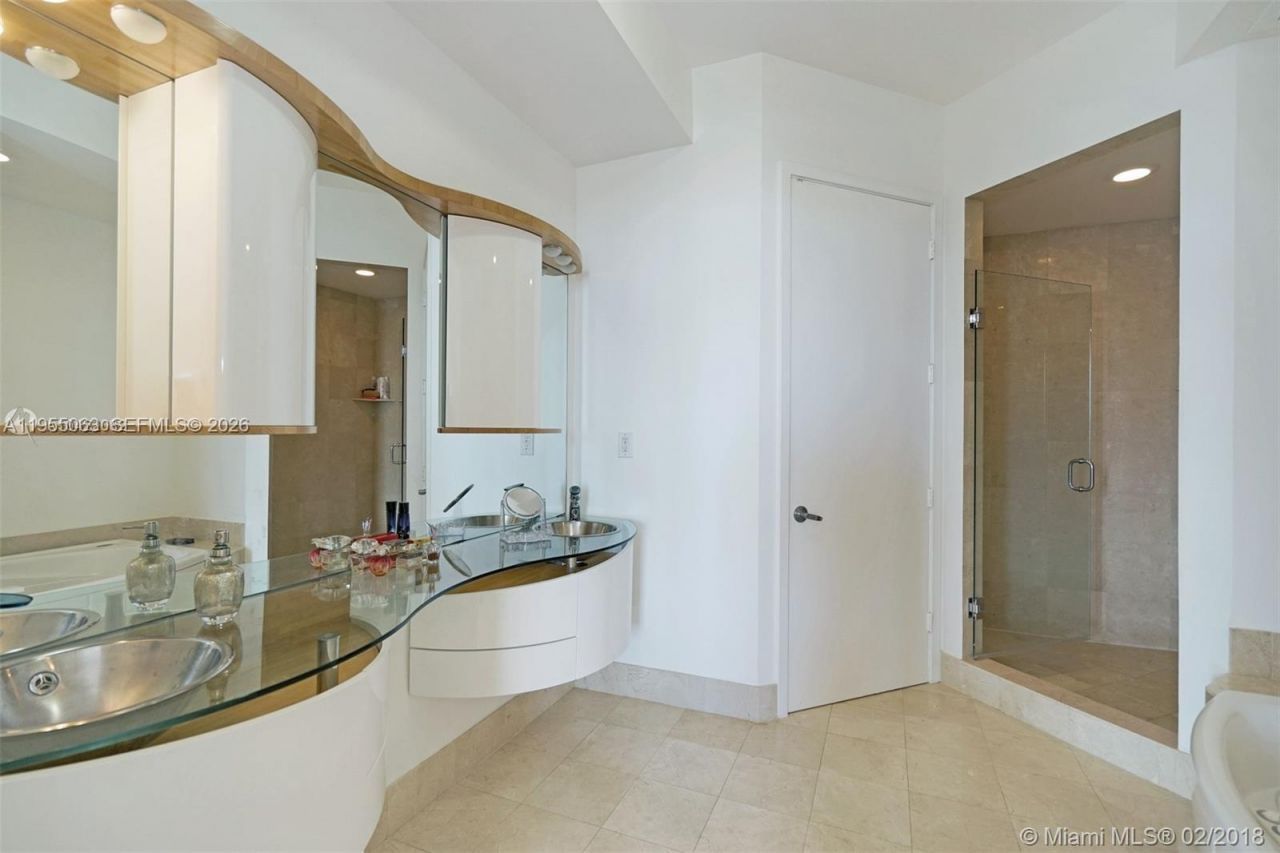 18101 Collins Ave, Unit 5503, Sunny Isles Beach, FL 33160 Photo
