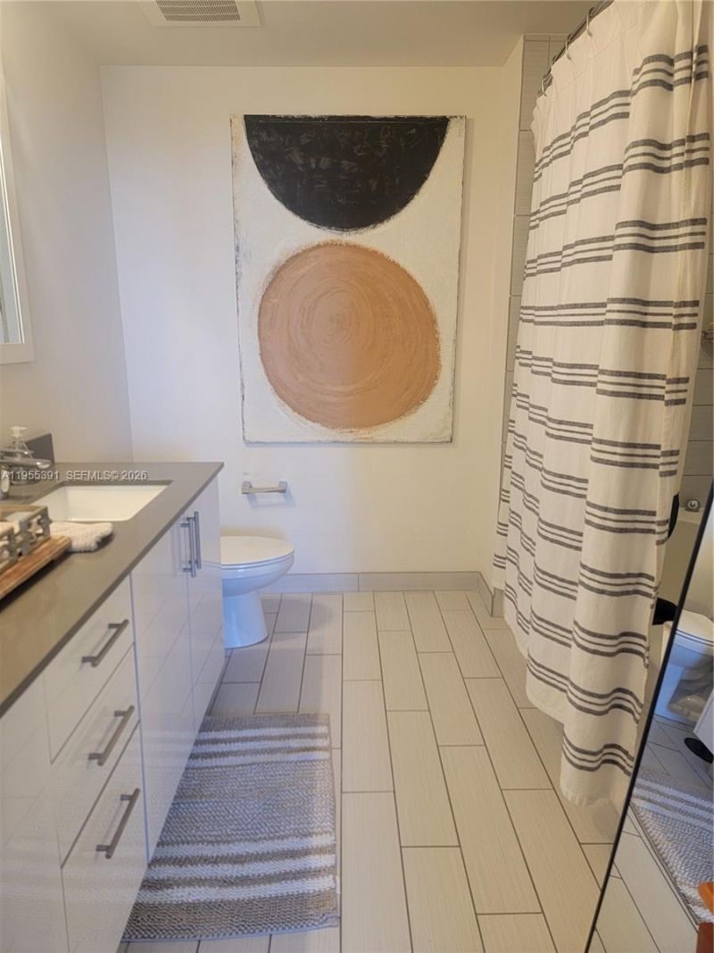 999 SW 1st Ave , Unit 2302, Miami, FL 33130 Photo