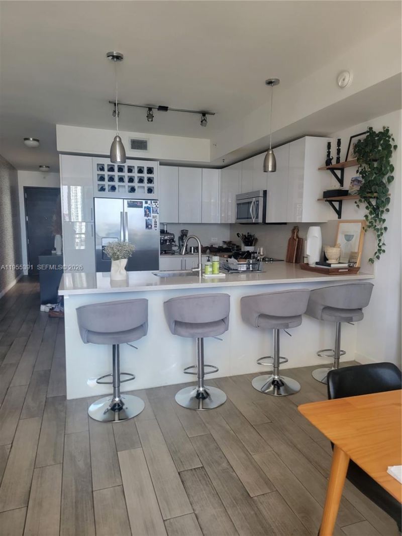 999 SW 1st Ave , Unit 2302, Miami, FL 33130 Photo