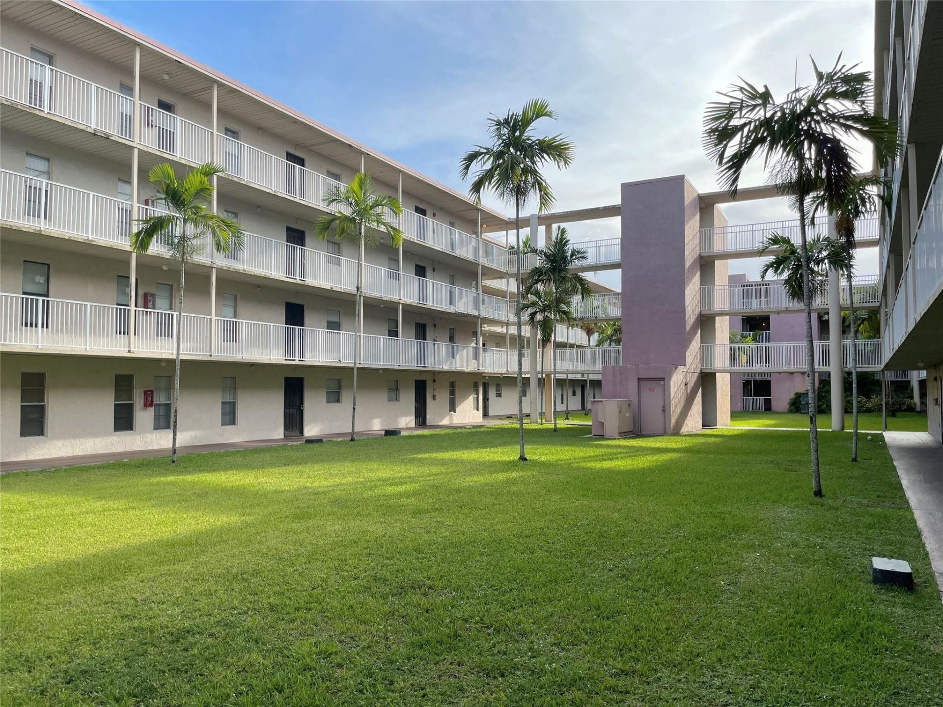 2800 NW 56th Avenue, Unit E201, Lauderhill, FL 33313 Photo