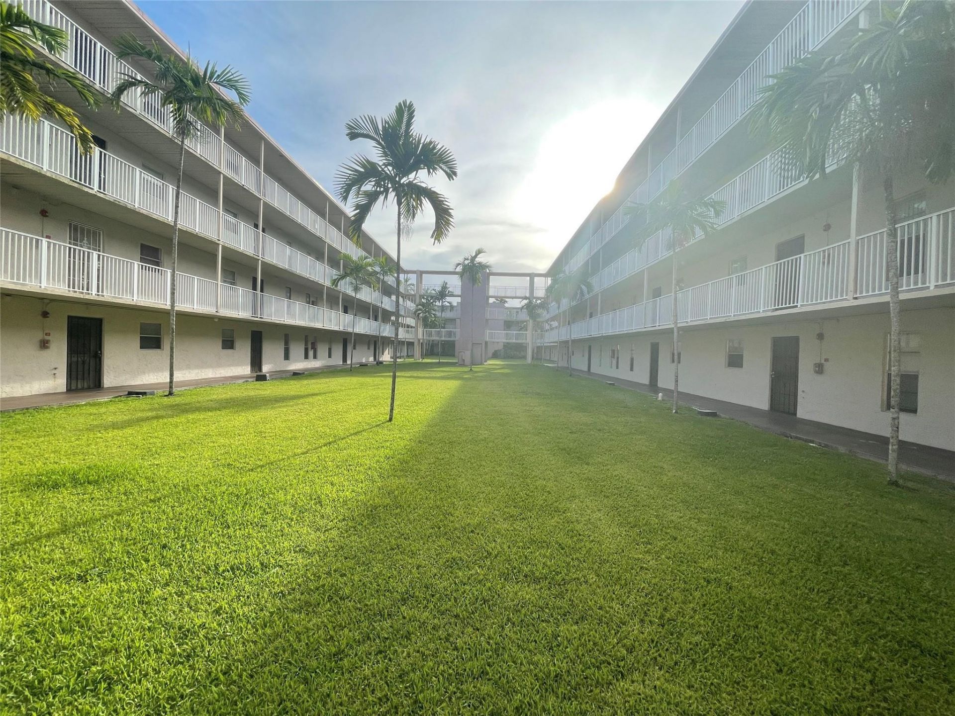 2800 NW 56th Avenue, Unit E201, Lauderhill, FL 33313 Photo