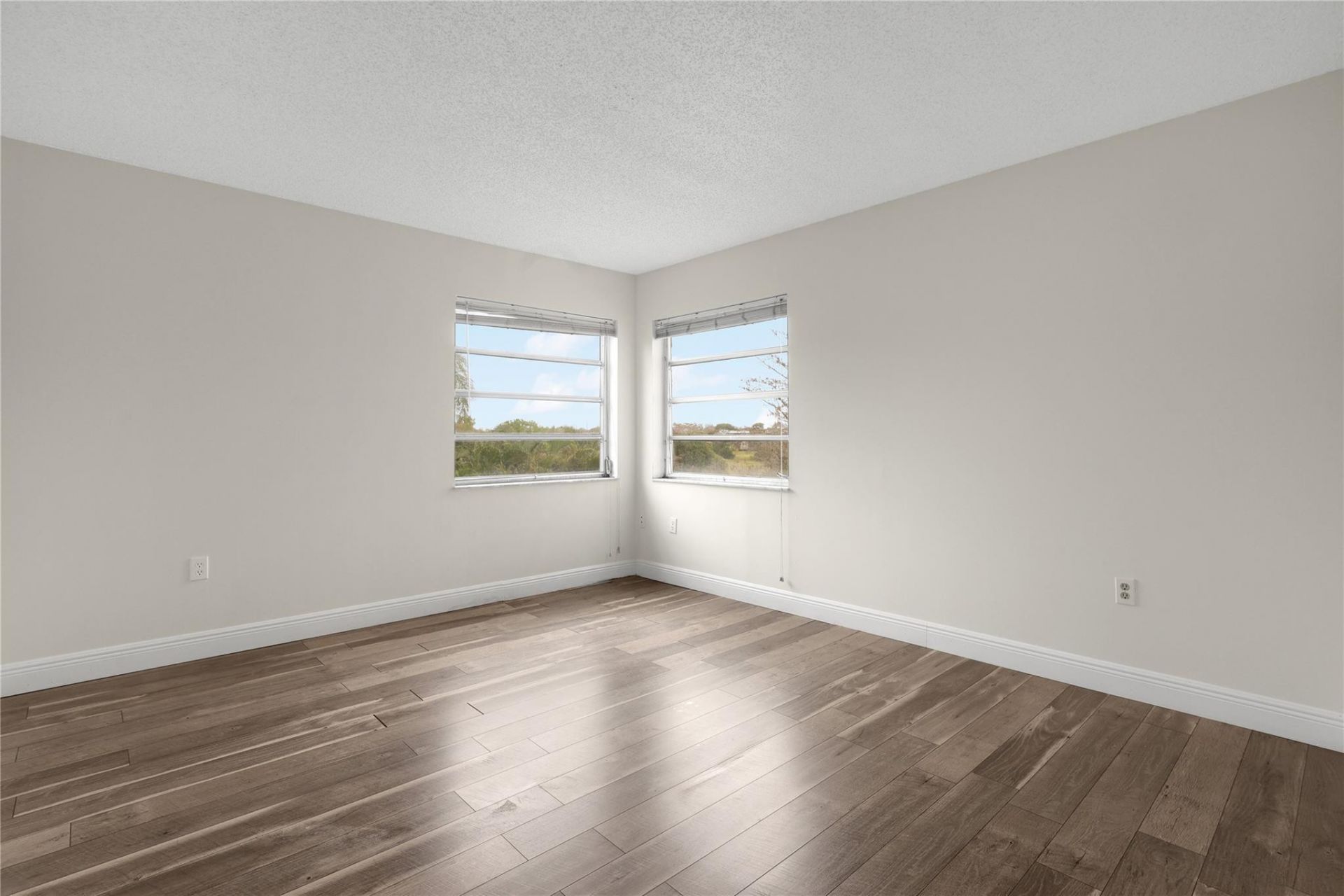 3940 Inverrary Boulevard, Lauderhill, FL 33319 Photo