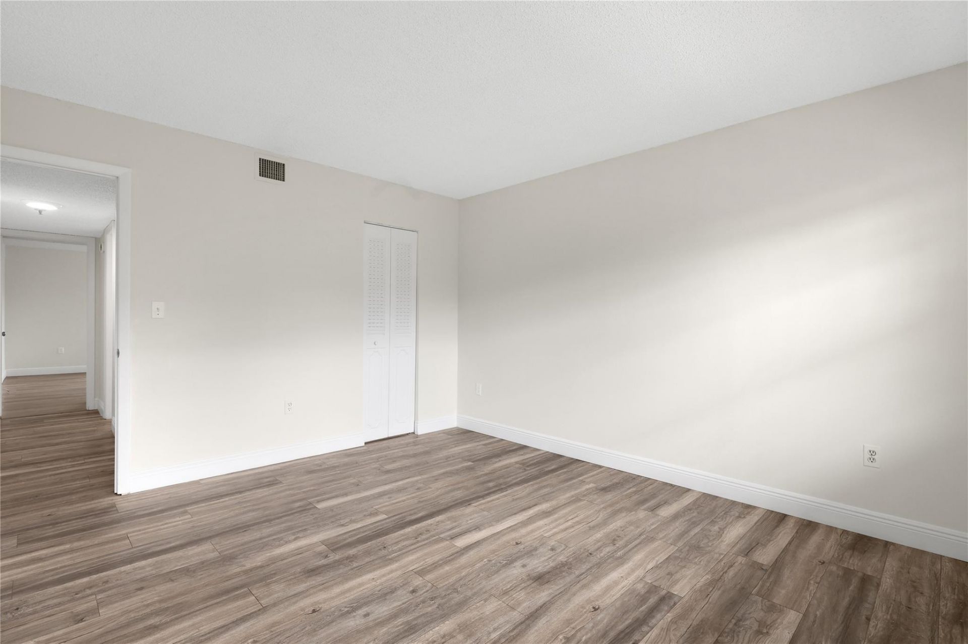 3940 Inverrary Boulevard, Lauderhill, FL 33319 Photo