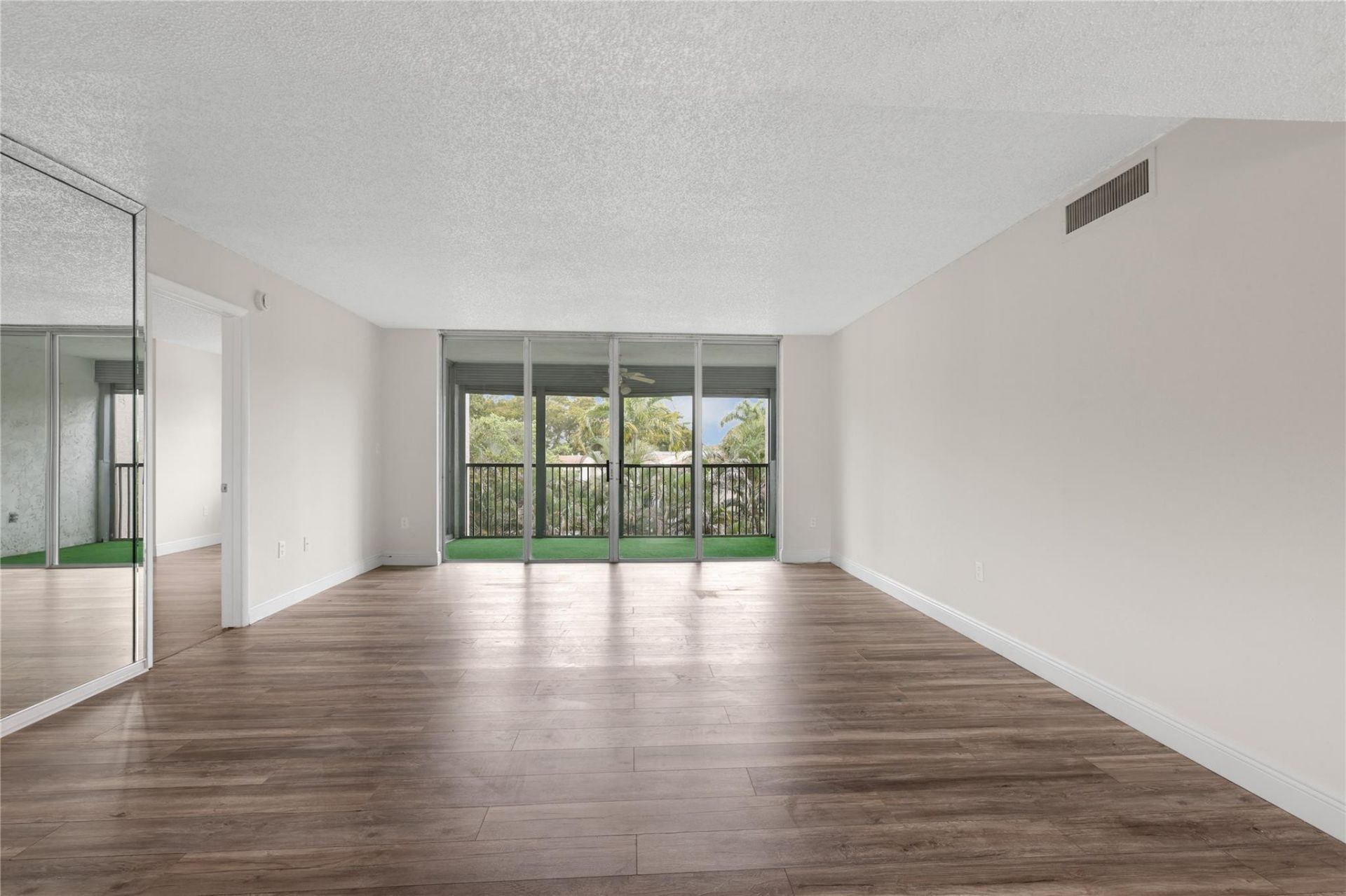 3940 Inverrary Boulevard, Lauderhill, FL 33319 Photo