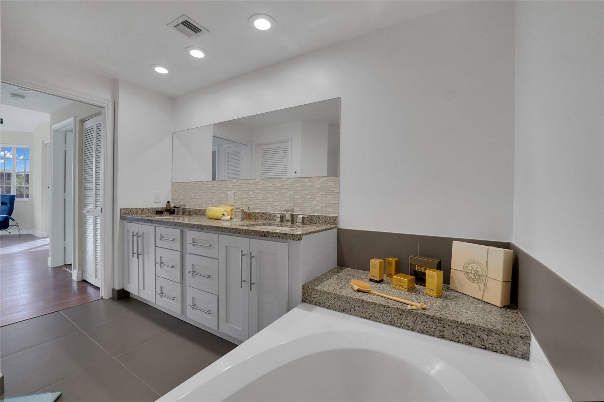 4108 W Palm Aire Drive, Unit 83B, Pompano Beach, FL 33069 Photo