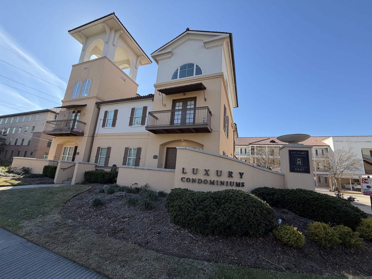 3390 Nicholson Dr, Unit #B203, Baton Rouge, LA 70802 Main Photo