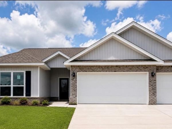 8450 Mary Braxton Drive, Semmes, AL 36575