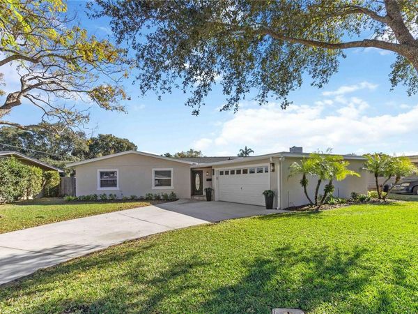 3911 VENICE DRIVE, ORLANDO, FL 32806