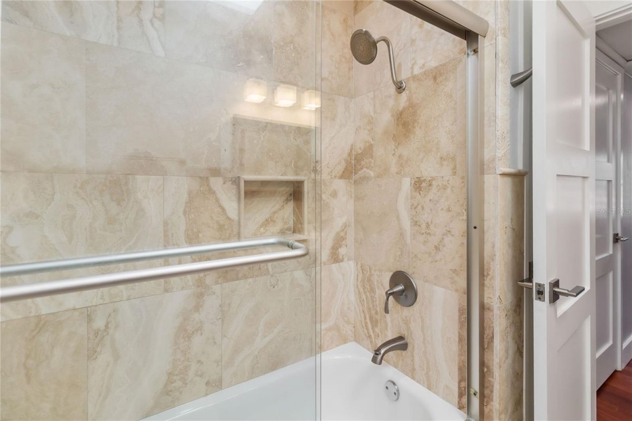 3911 Venice Drive, Orlando, FL 32806 Photo