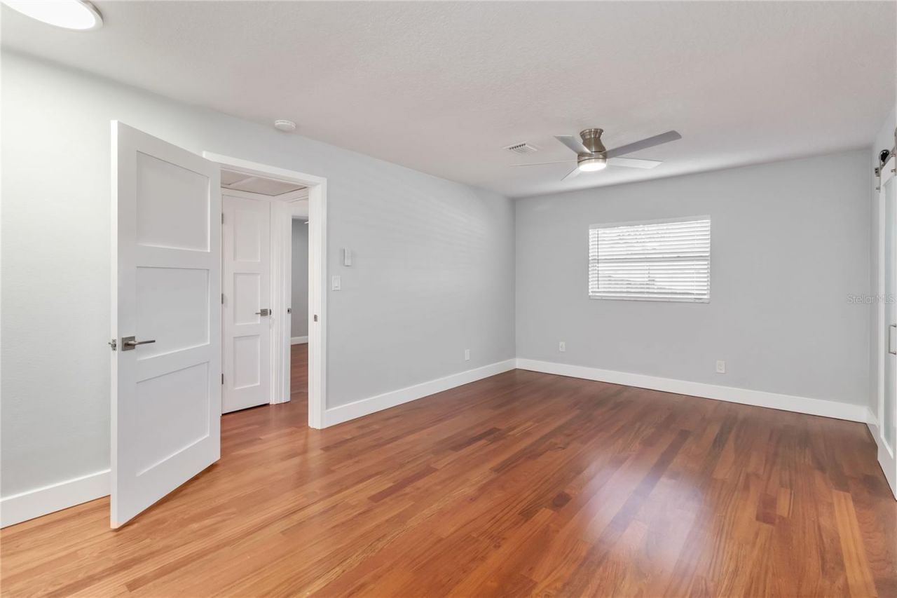 3911 Venice Drive, Orlando, FL 32806 Photo