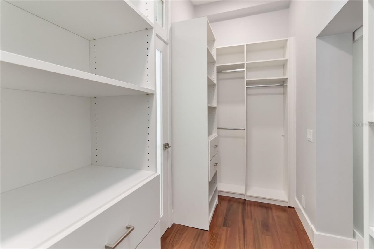 3911 Venice Drive, Orlando, FL 32806 Photo