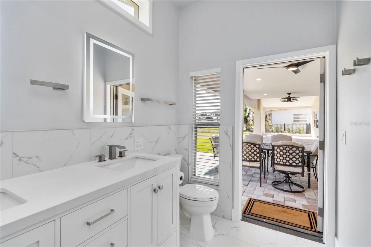 3911 Venice Drive, Orlando, FL 32806 Photo