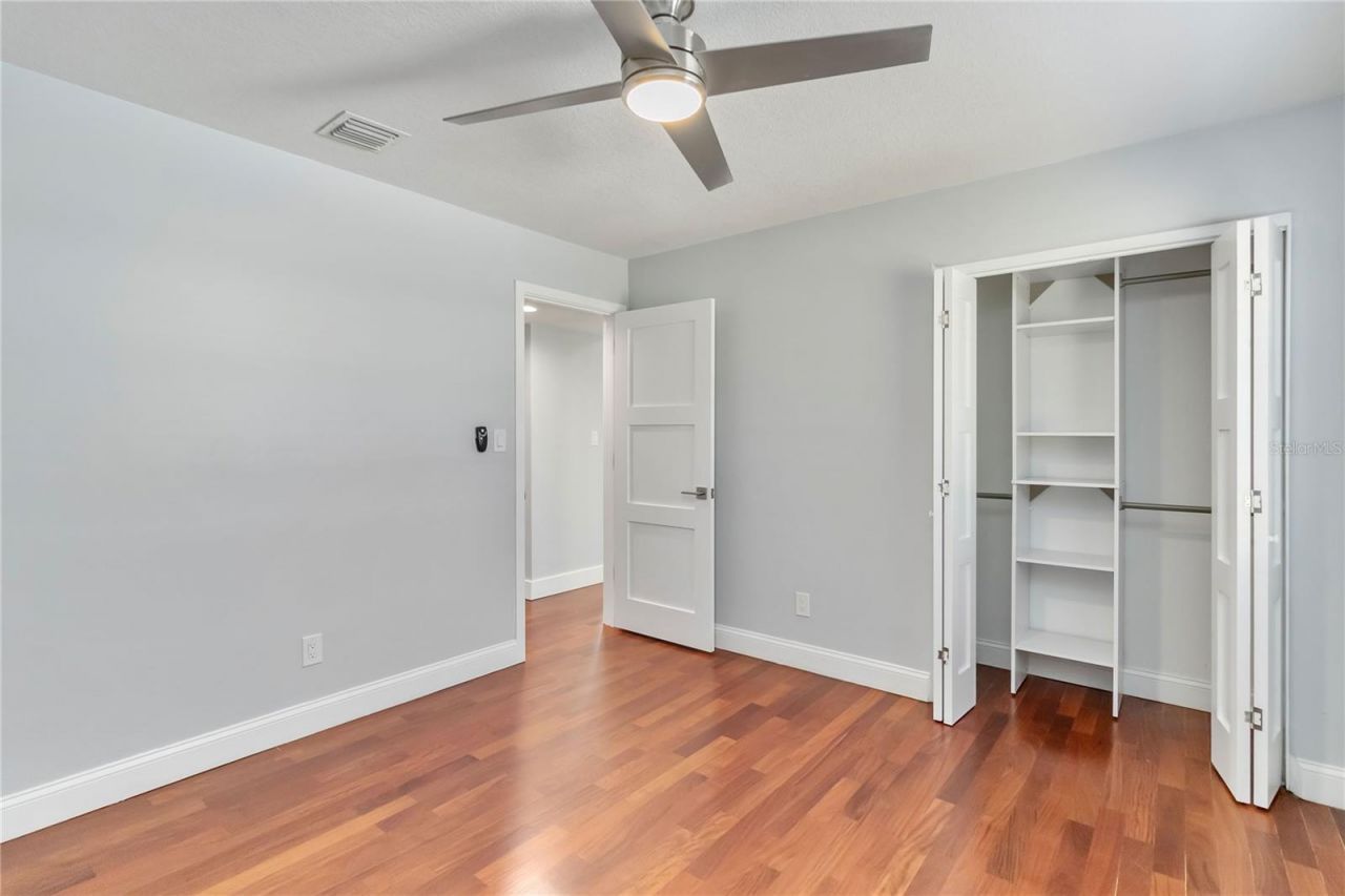 3911 Venice Drive, Orlando, FL 32806 Photo