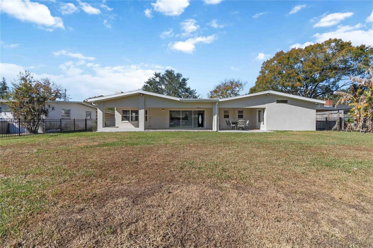 3911 Venice Drive, Orlando, FL 32806 Photo