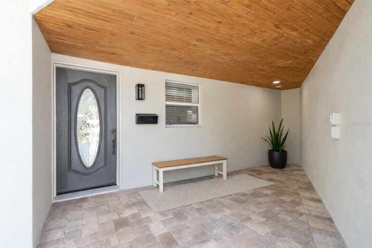 3911 Venice Drive, Orlando, FL 32806 Photo