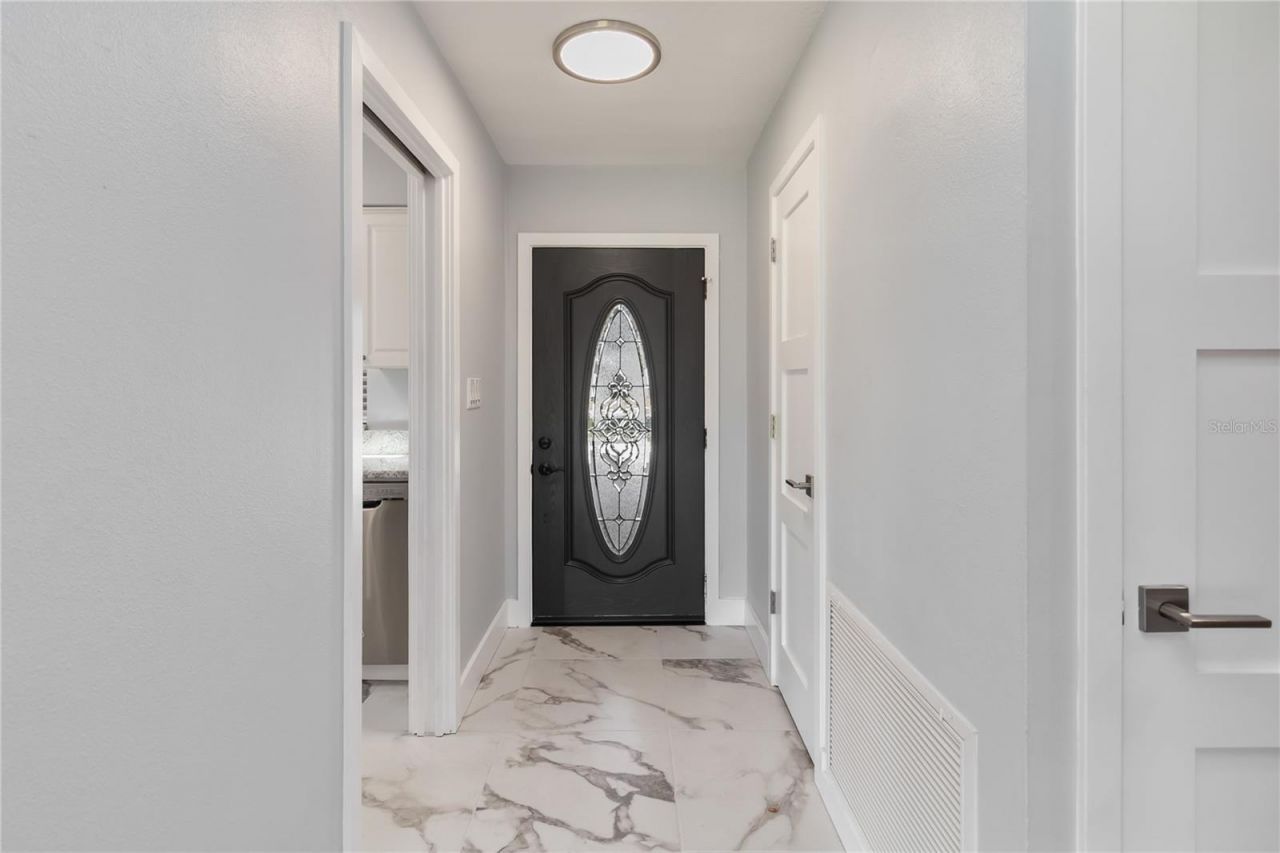 3911 Venice Drive, Orlando, FL 32806 Photo