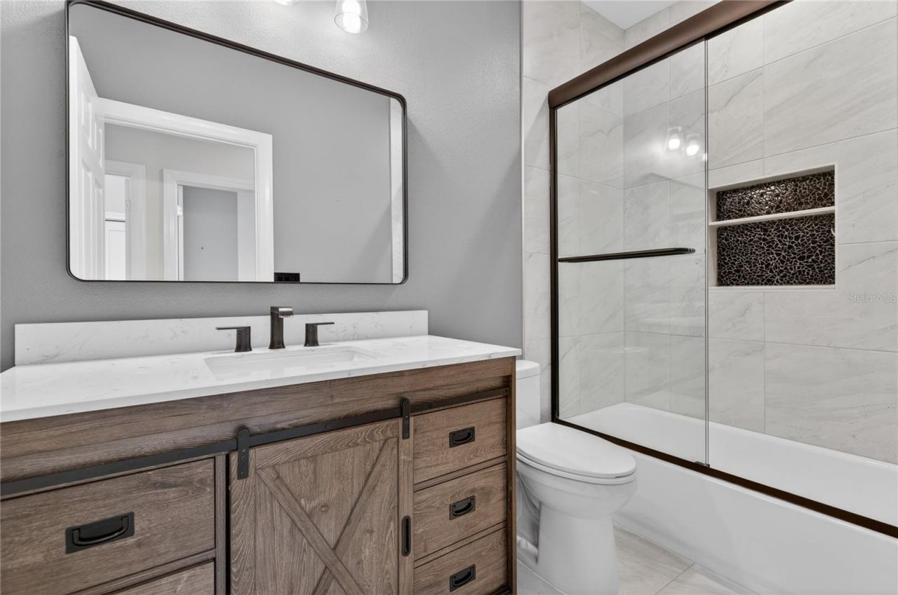 205 49th Avenue N, Saint Petersburg, FL 33703 Photo