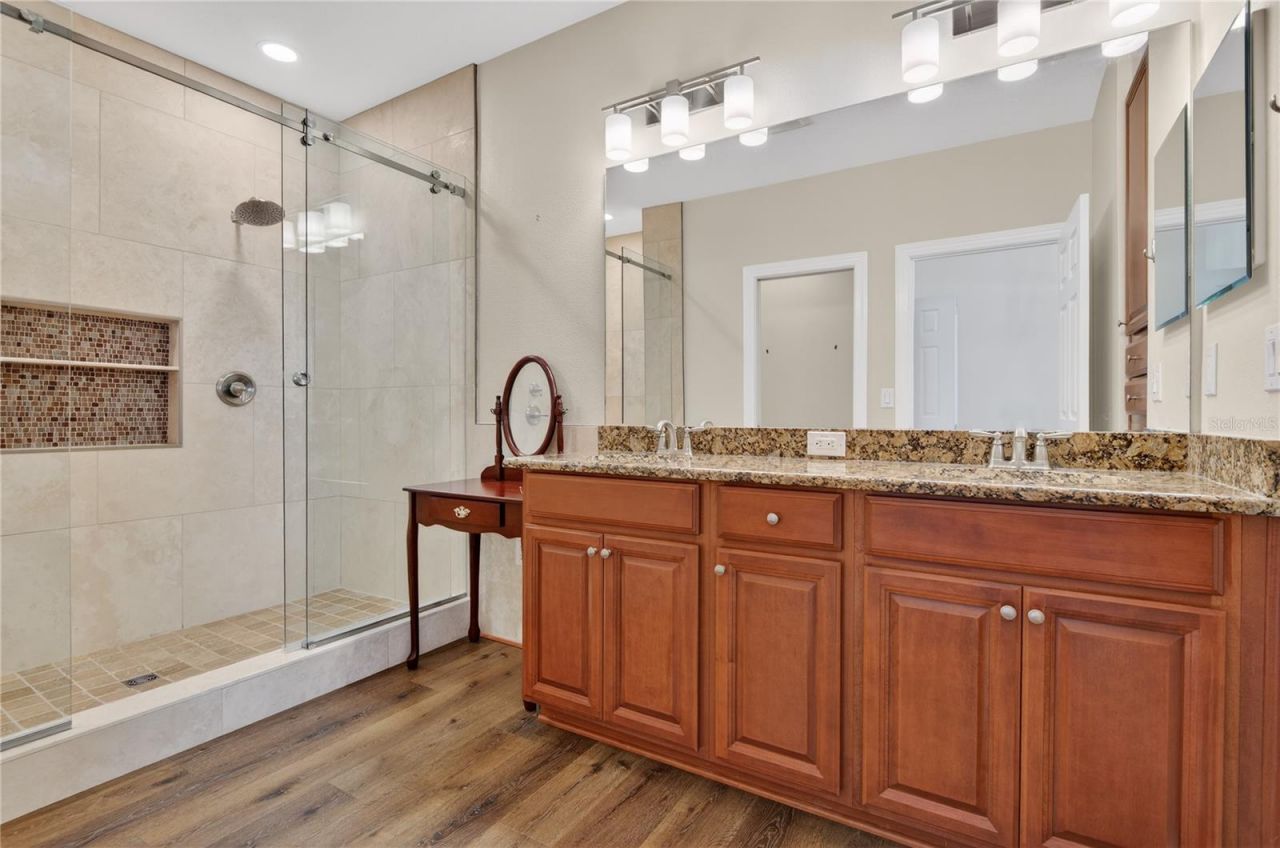 205 49th Avenue N, Saint Petersburg, FL 33703 Photo