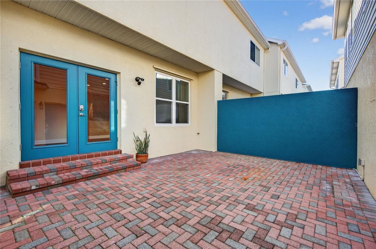 205 49th Avenue N, Saint Petersburg, FL 33703 Photo