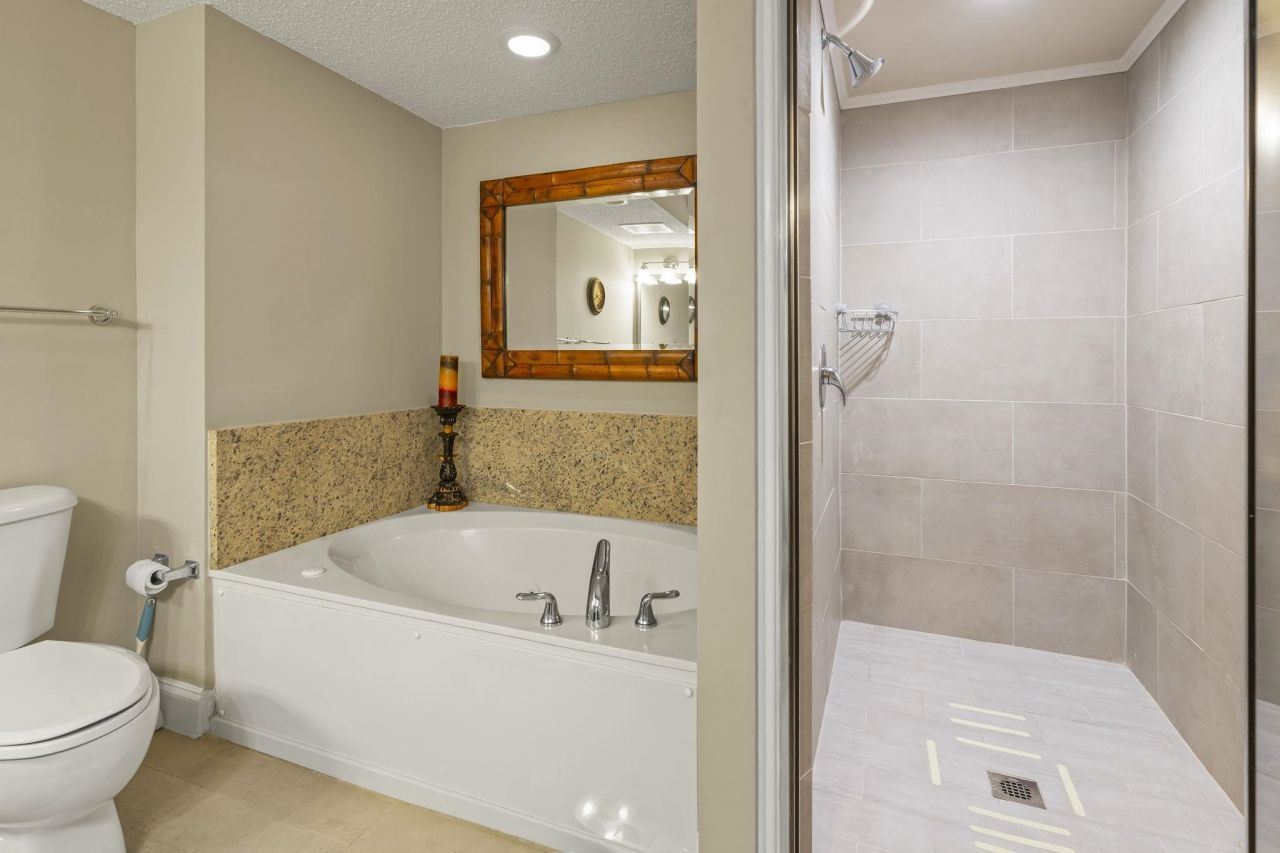 5310 N Ocean Blvd. Photo 22