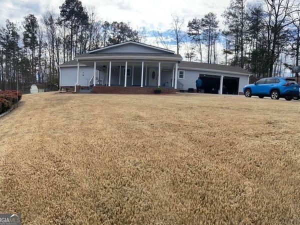 38 Lakeview Drive SE, Lindale, GA 30147