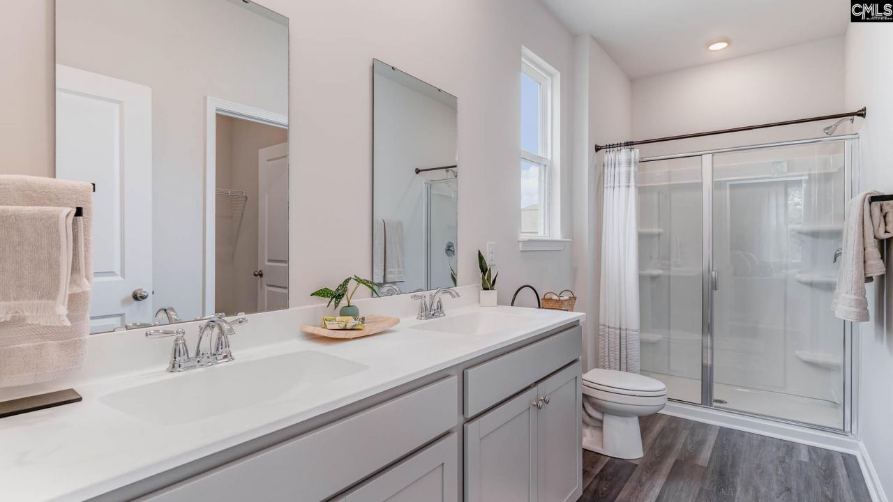 96 Horatio Lane Photo 10