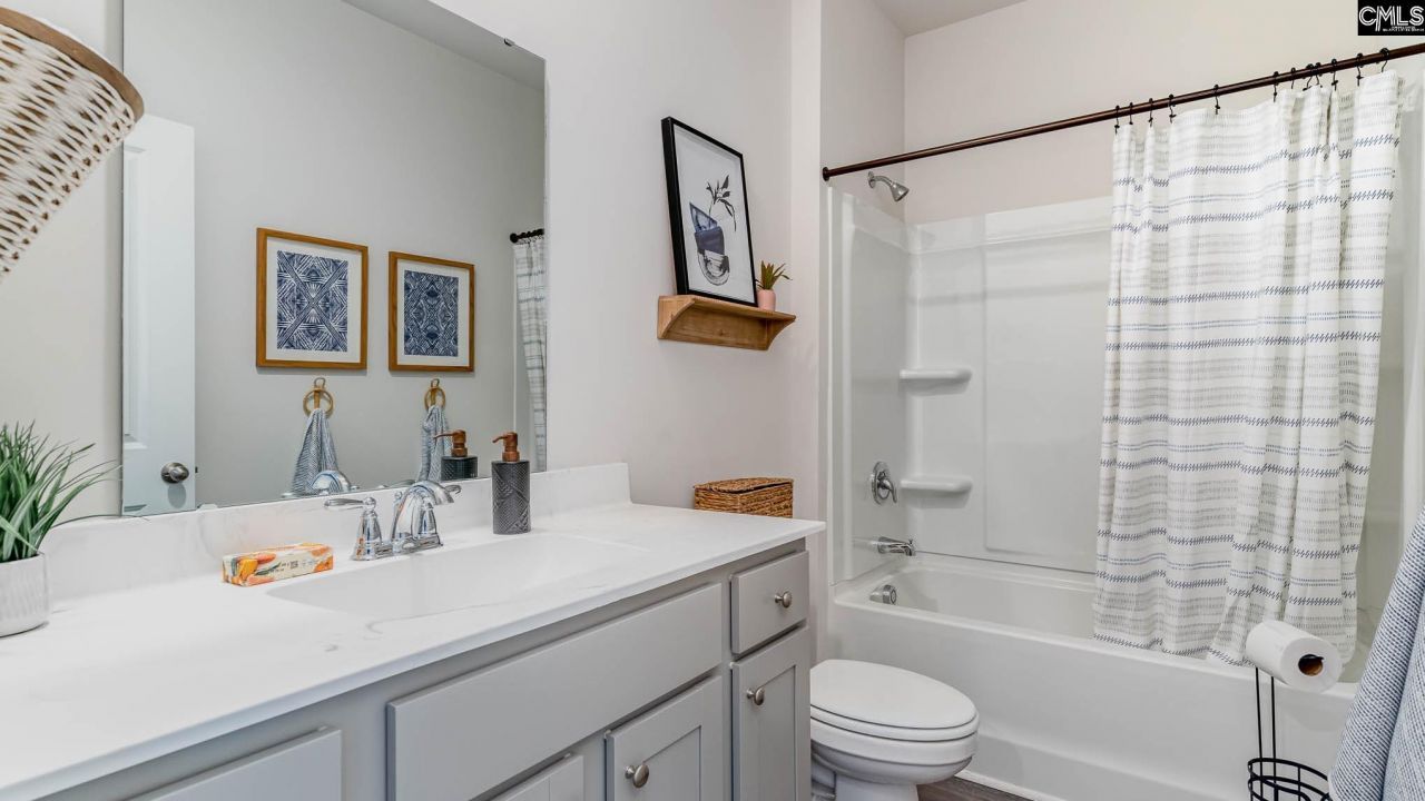 96 Horatio Lane Photo 15