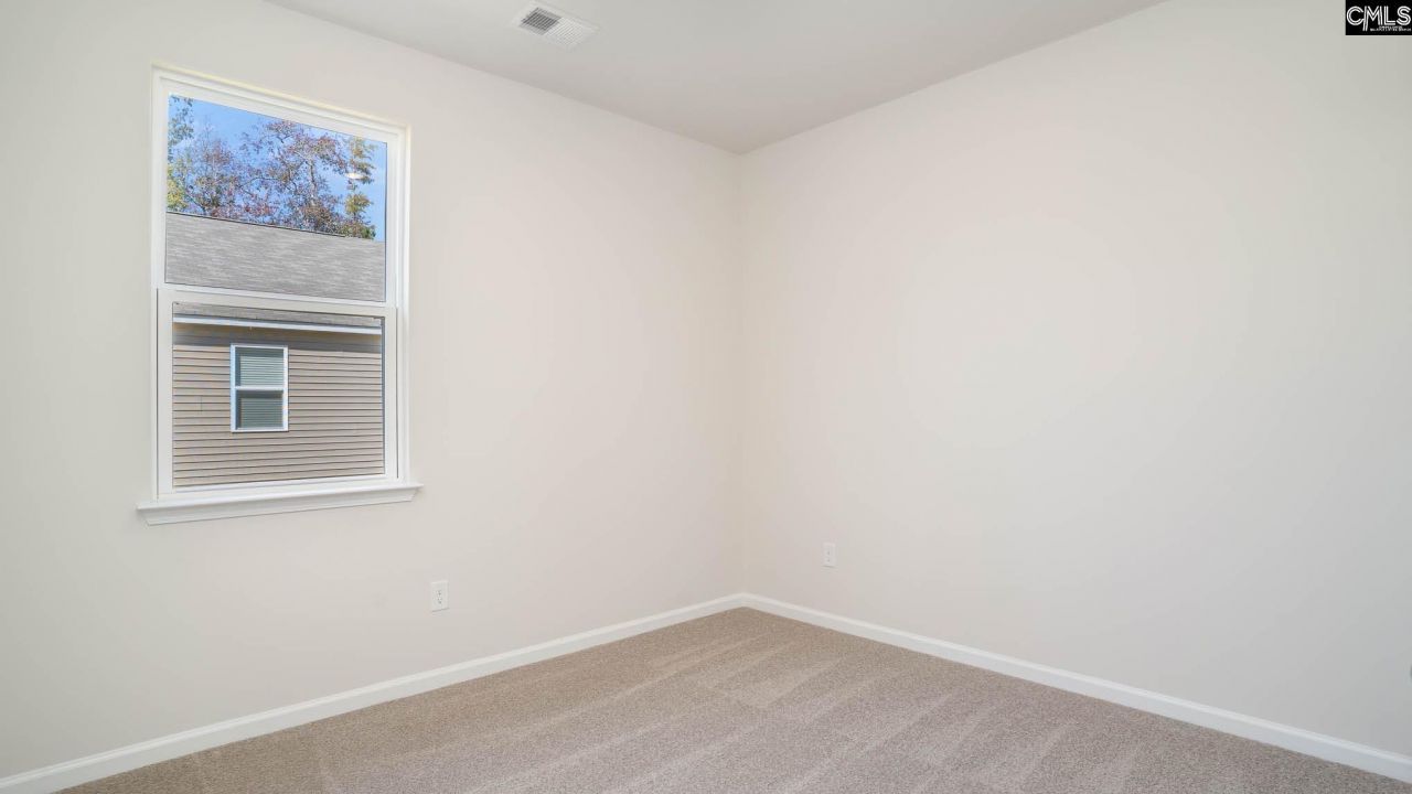 96 Horatio Lane Photo 26