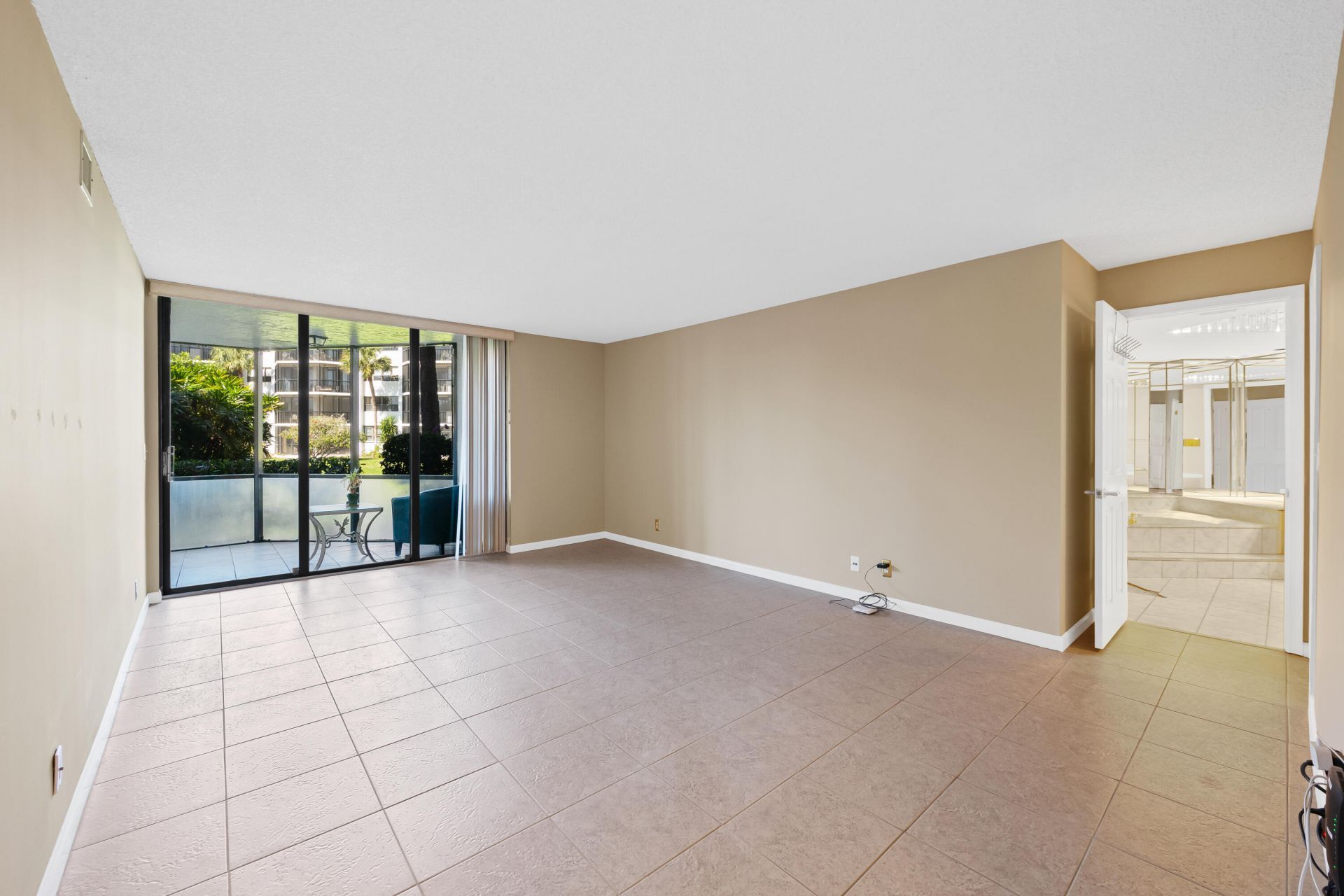 800 Jeffery Street, Unit 103, Boca Raton, FL 33487 Photo