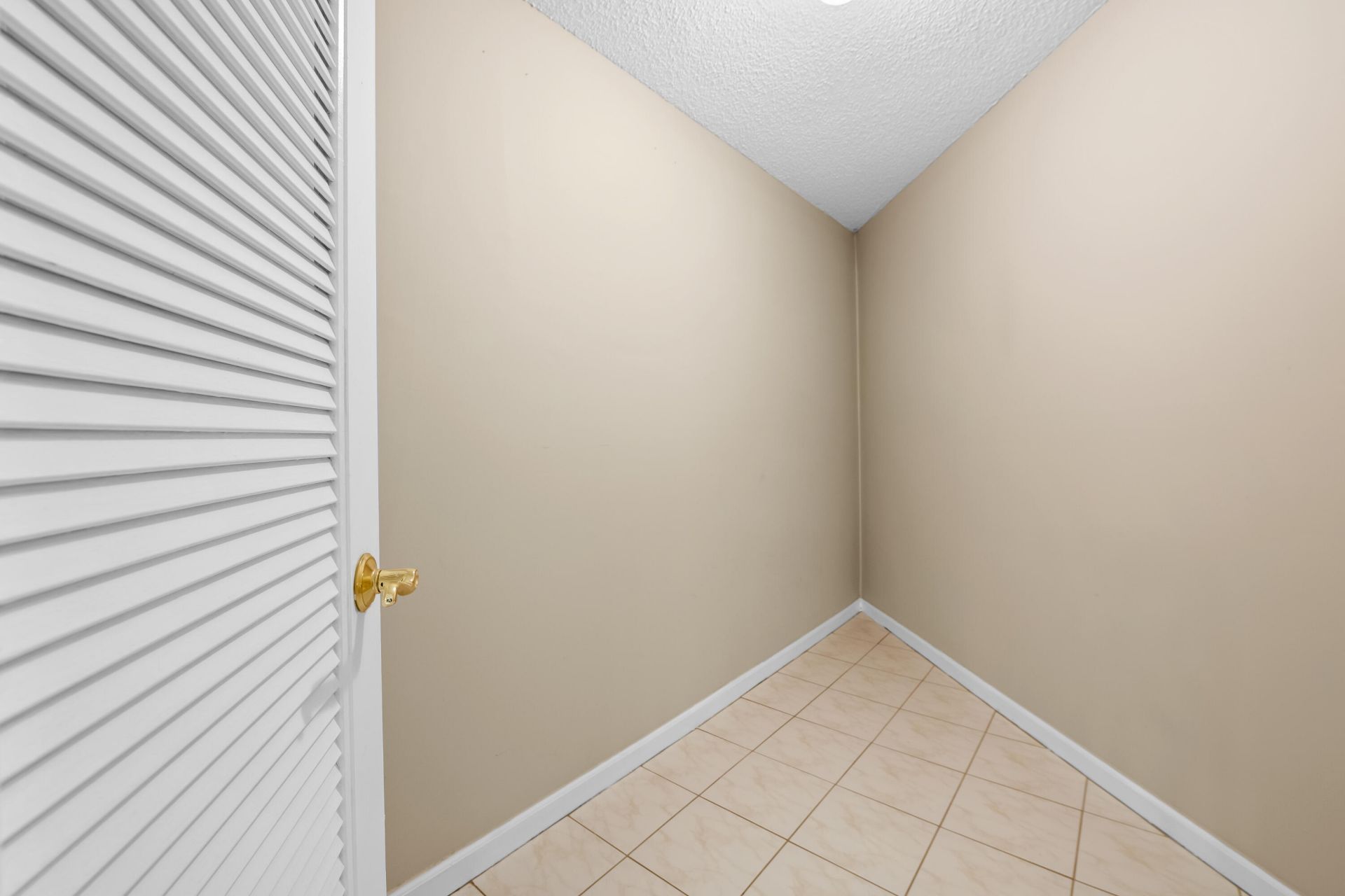 800 Jeffery Street, Unit 103, Boca Raton, FL 33487 Photo