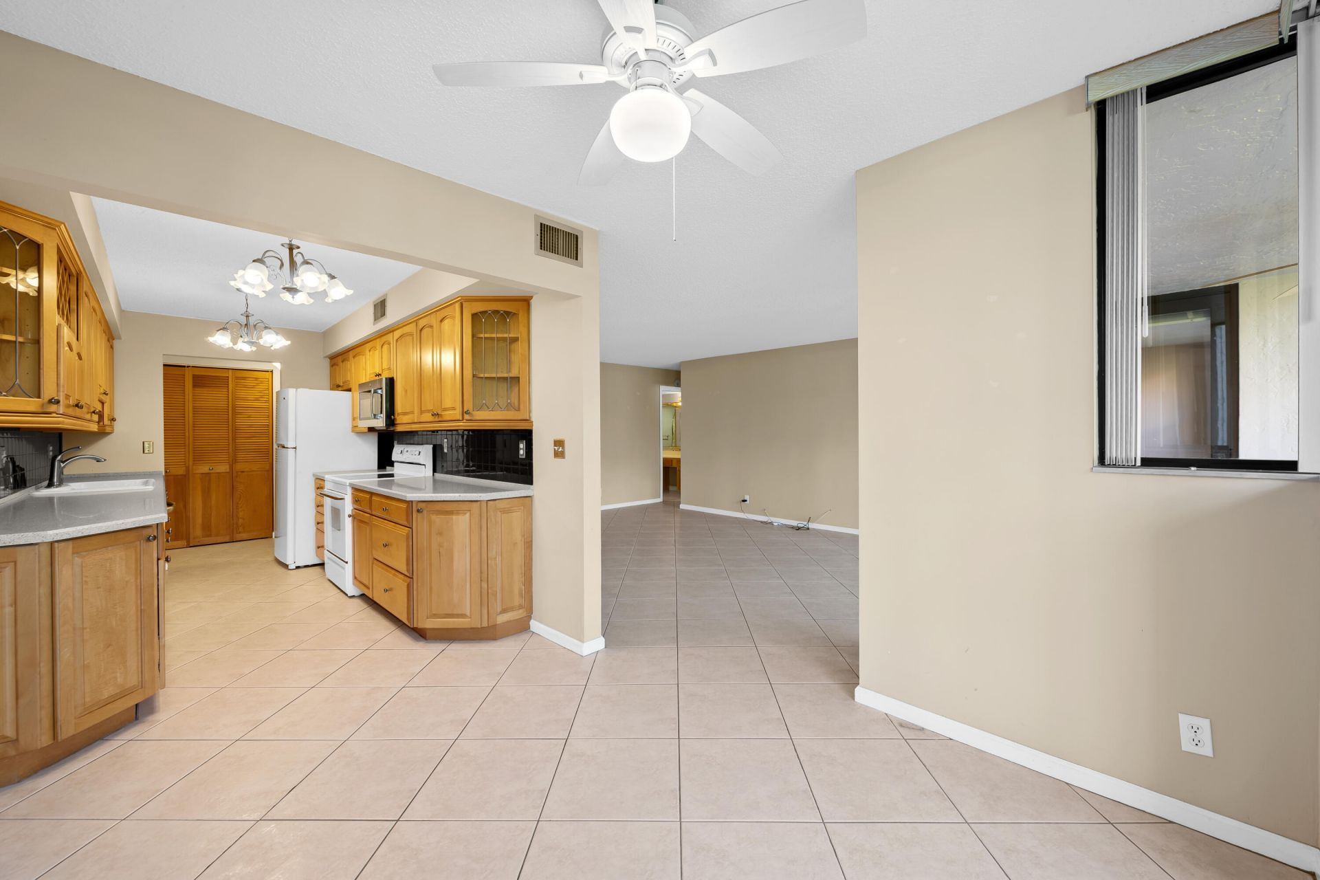 800 Jeffery Street, Unit 103, Boca Raton, FL 33487 Photo