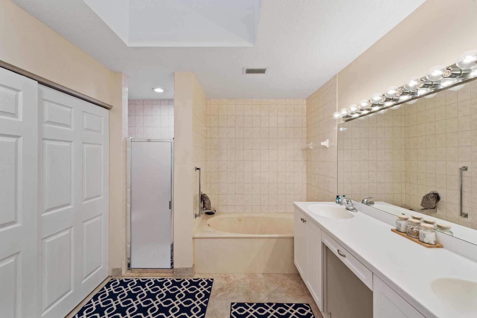 109 Half Moon Circle, Unit C, Jupiter, FL 33458 Photo