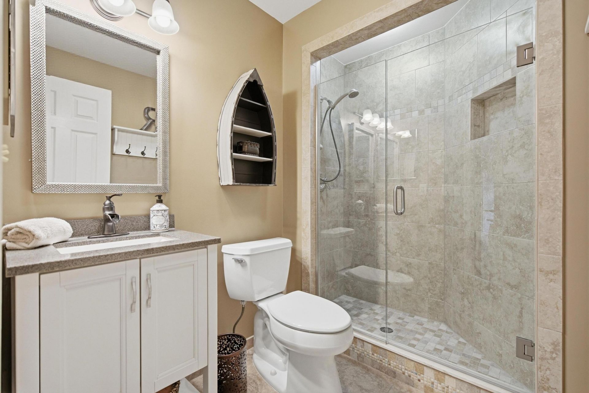 6100 SE Martinique Drive, Unit 201, Stuart, FL 34997 Photo