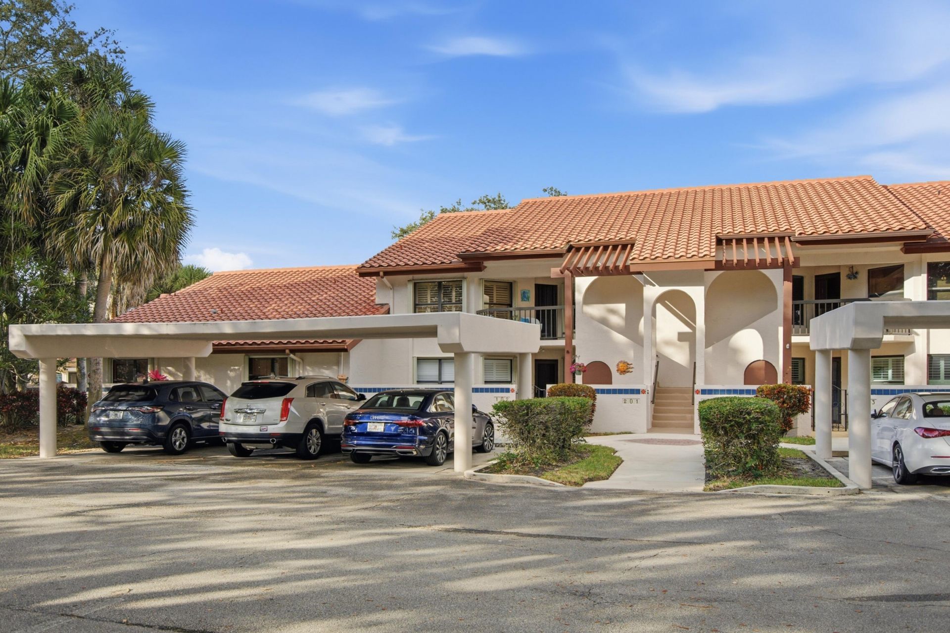 6100 SE Martinique Drive, Unit 201, Stuart, FL 34997 Photo
