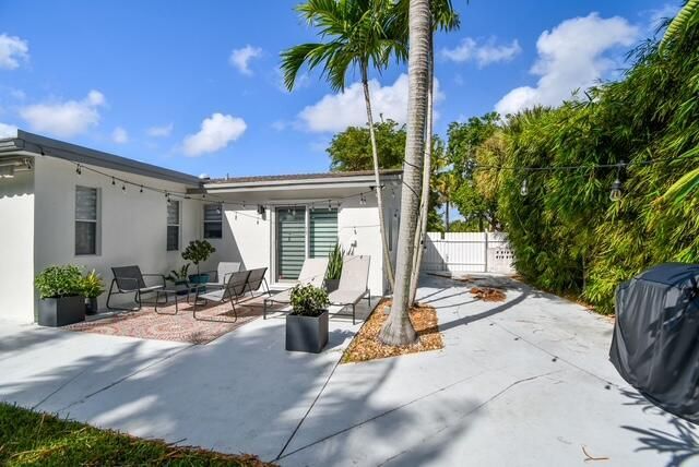 702 NE 10th Avenue, Boynton Beach, FL 33435 Photo