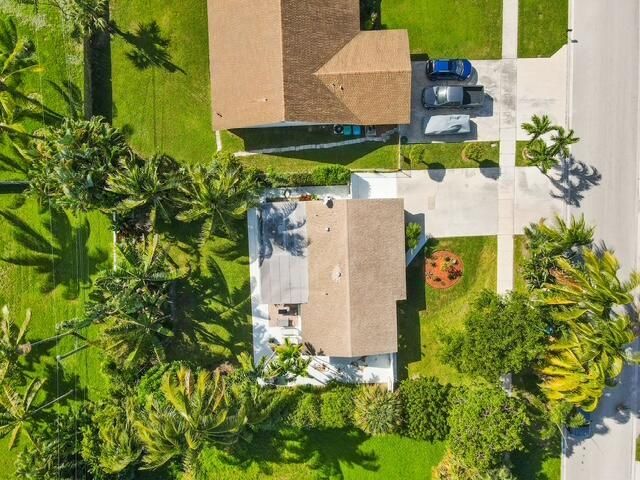 702 NE 10th Avenue, Boynton Beach, FL 33435 Photo