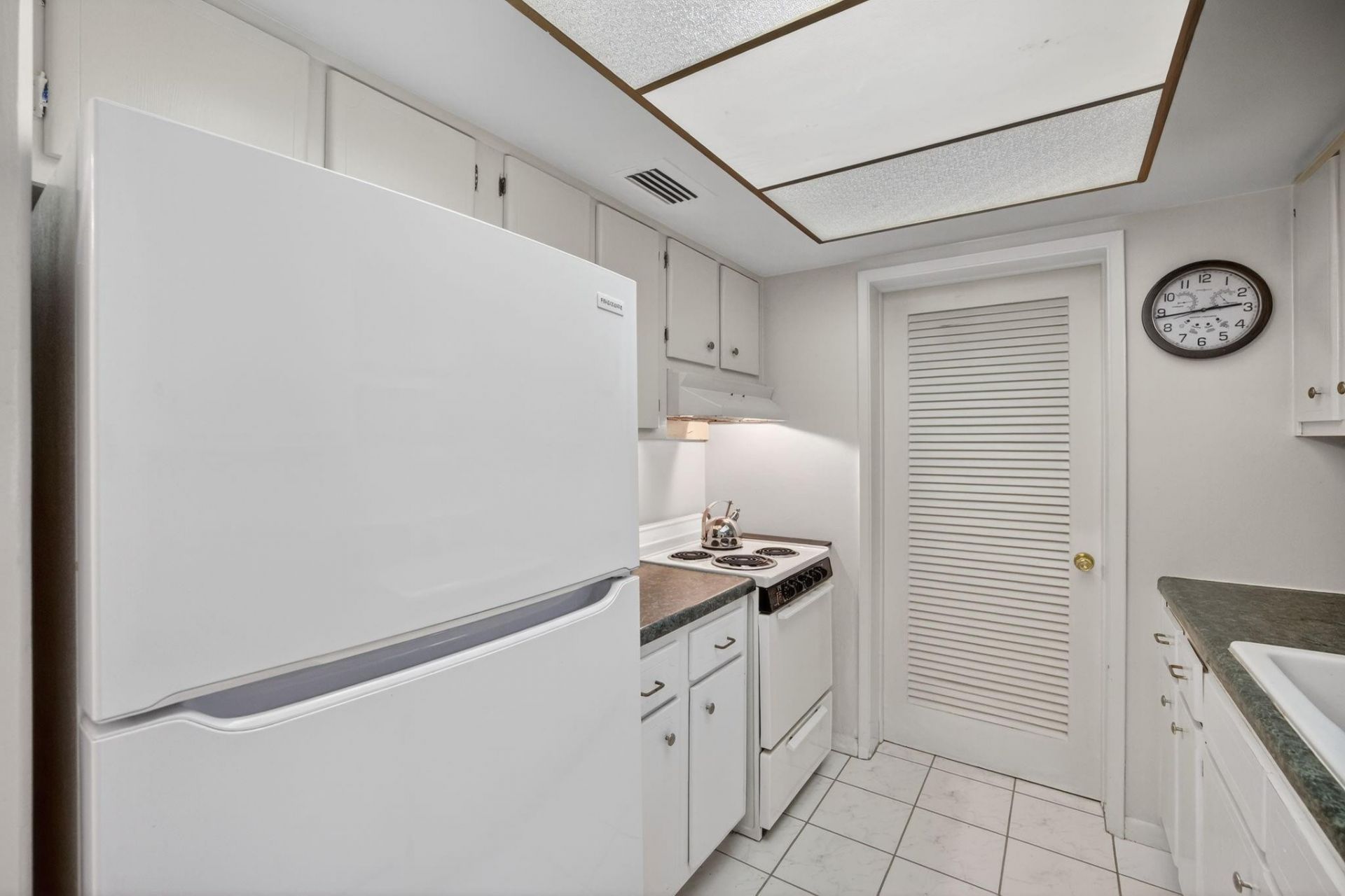 2755 NE 28th Ave, Unit E2, Lighthouse Point, FL 33064 Photo