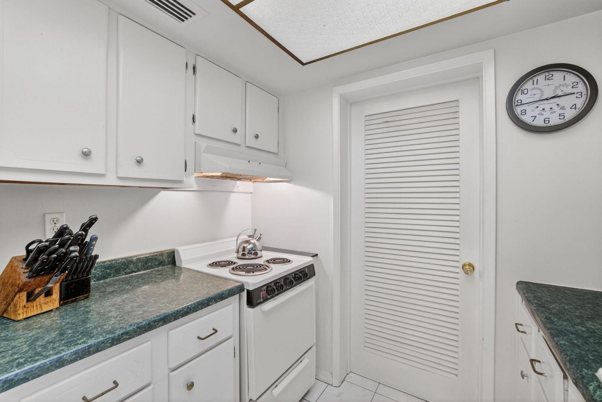 2755 NE 28th Ave, Unit E2, Lighthouse Point, FL 33064 Photo