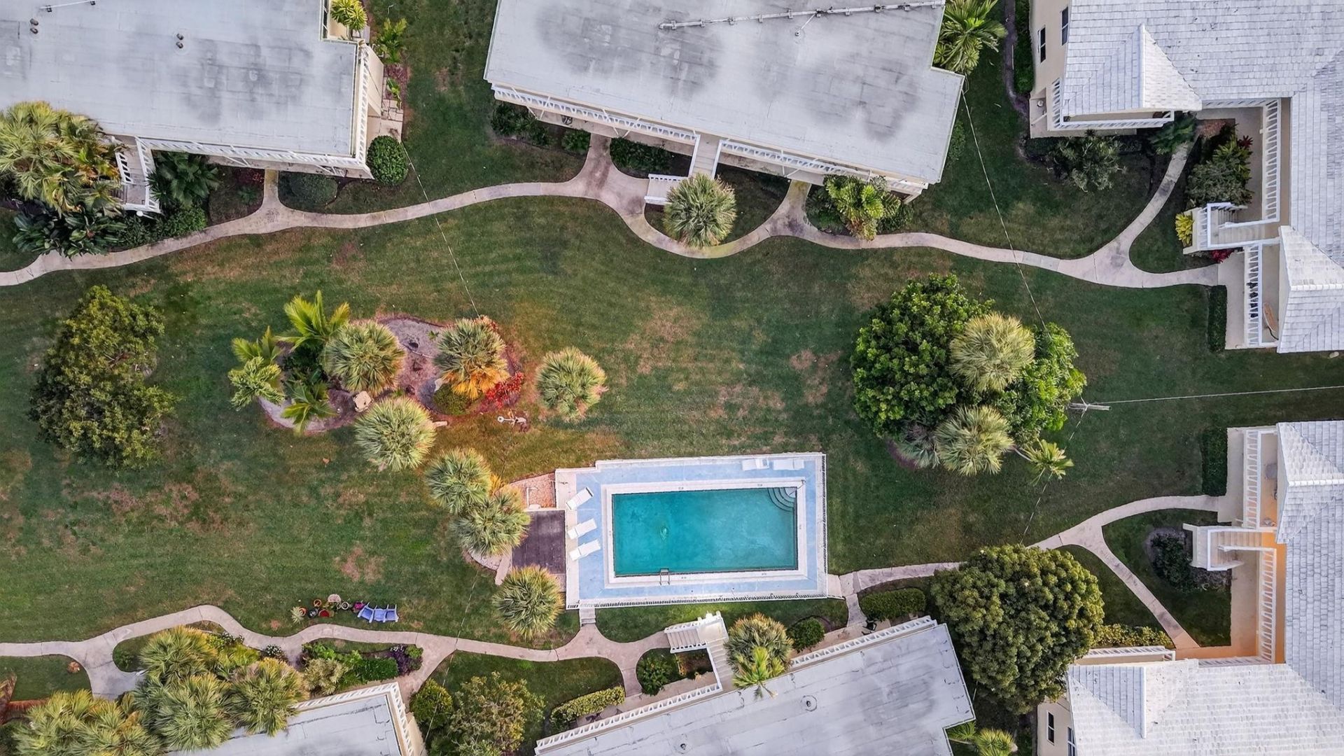 2755 NE 28th Ave, Unit E2, Lighthouse Point, FL 33064 Photo