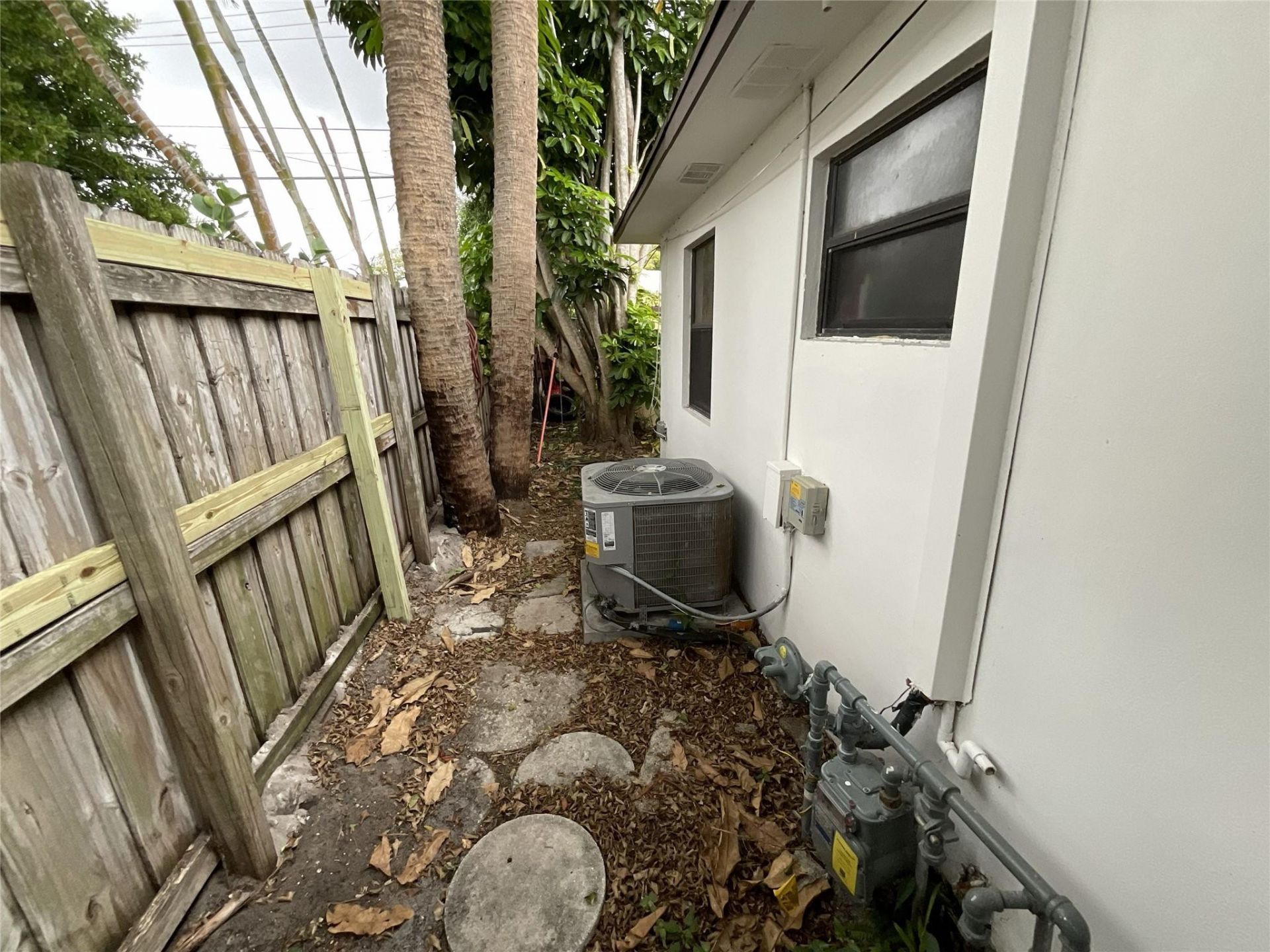 325 Conniston Rd, West Palm Beach, FL 33405 Photo