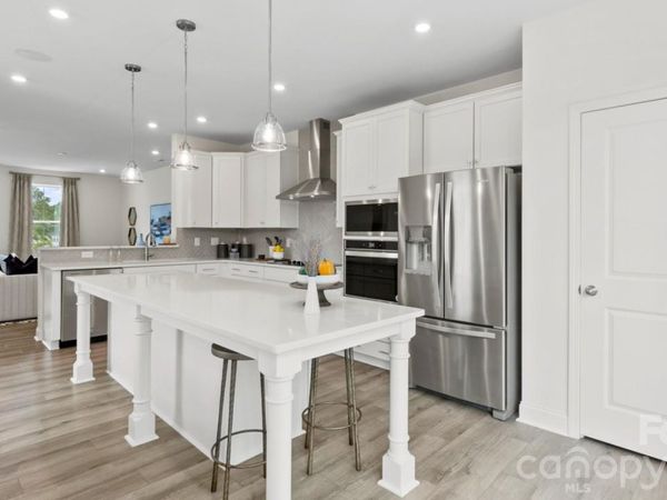 3027 Rozzelles Ferry Road, Charlotte, NC 28208