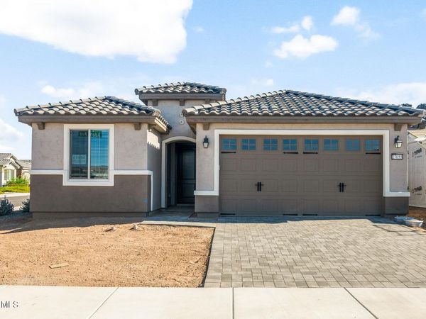 27055 W ADAM Avenue, Buckeye, AZ 85396